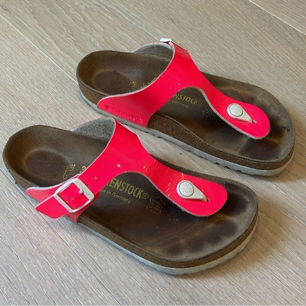 Birkenstock Gizeh BF Patent Candy Pink Sandals, Size 35